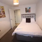 Holden Court Apartments - Apt 3