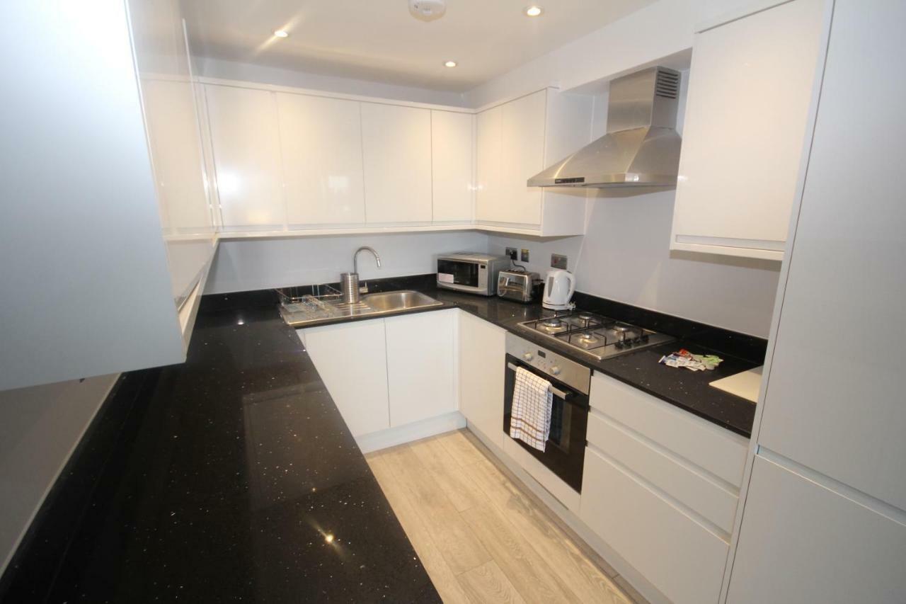 Apartment Holden Court - 3 West Drayton (Middlesex)
